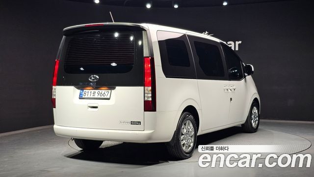Hyundai Staria Cargo 5-Seater Modern - фото 1