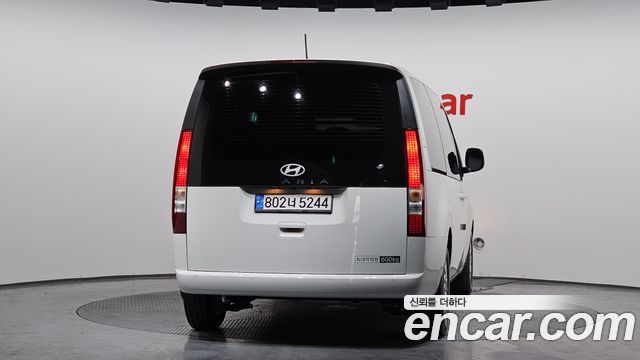 Hyundai Staria Cargo 5-Seater Modern - фото 3