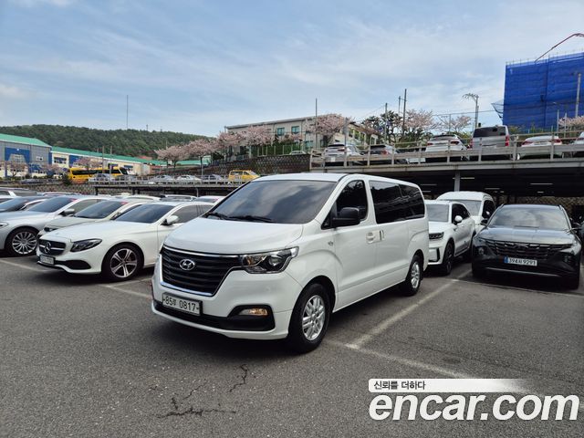 Hyundai Starex Новый Van 3-Seater Smart - фото 1