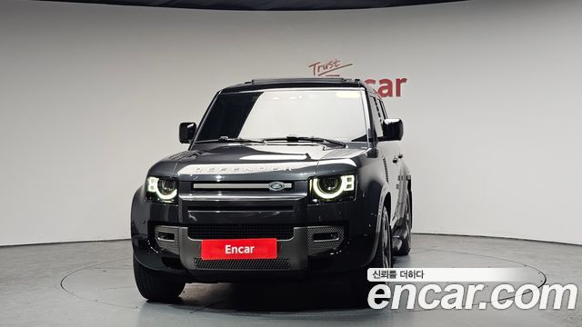 Land Rover Defender L663 110 D300 X-Dynamic HSE - фото 1