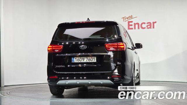 Kia Carnival Новый 9-Seater Prstige - фото 3