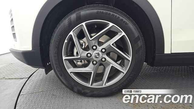 SsangYong Tivoli Gasoline 1.5 2WD V3 - фото 4