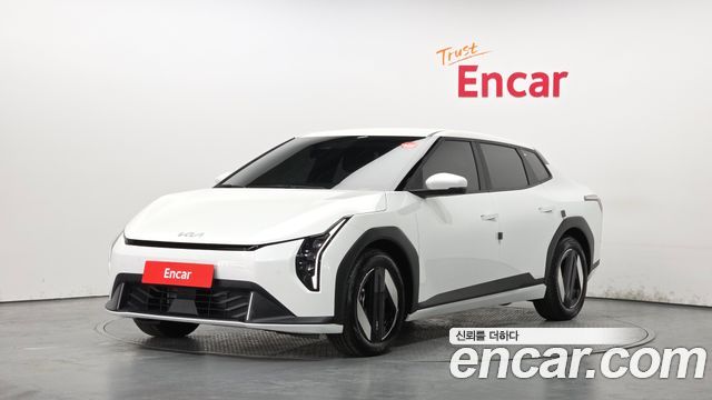 Kia EV4 Long Range 2WD Air - фото 0
