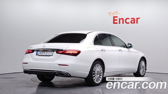 Mercedes-Benz E-Class W213 E250 Exclusive - фото 1