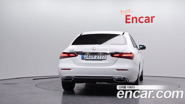 Mercedes-Benz E-Class W213 E250 Exclusive - фото 3