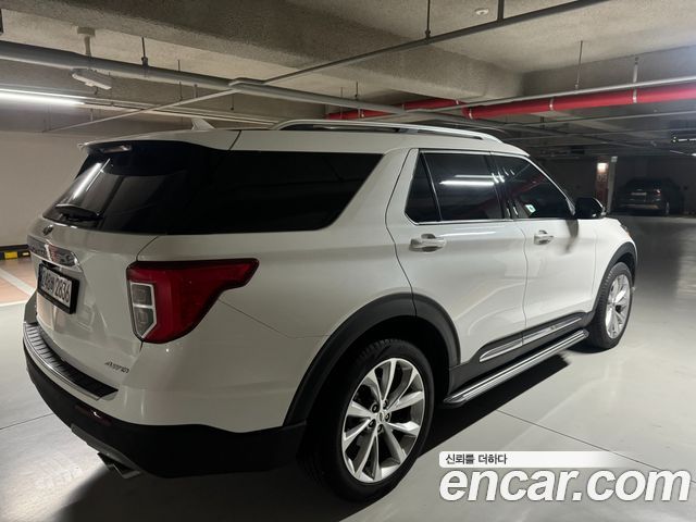 Ford Explorer 6-го поколения 3.0 Platinum 4WD - фото 3