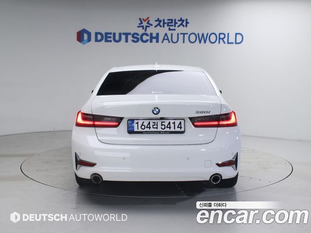 BMW 3-Series G20 320i Luxury - фото 3