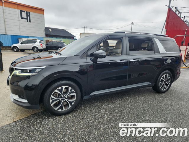 Kia Carnival 4-го поколения 9-Seater Prestige - фото 1