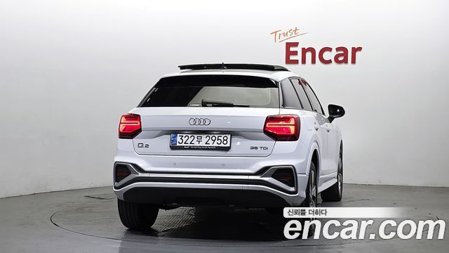 Audi Q2 35 TDI Premium - фото 3