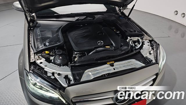 Mercedes-Benz C-Class W205 C200 Avantgarde - фото 4