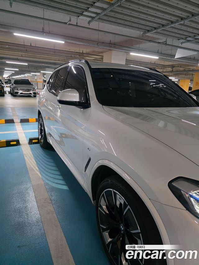 BMW iX3 M Sports - фото 4