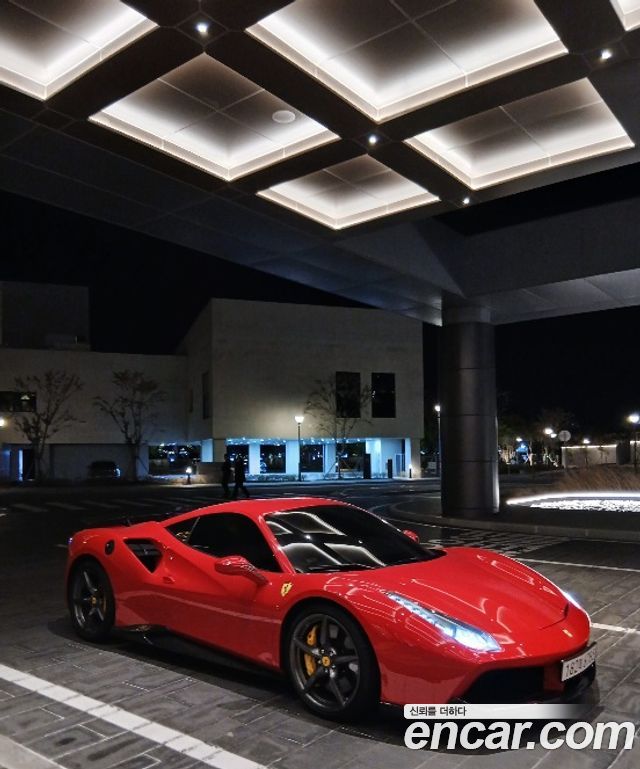 Ferrari 488 GTB 3.9 - фото 2