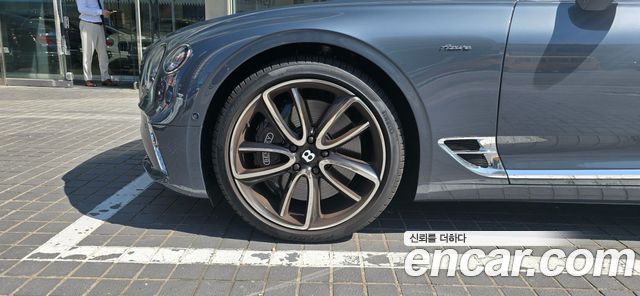 Bentley Continental GT 4.0 GT Azure - фото 4