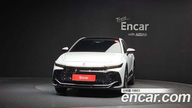 Toyota Crown 2.5 4WD Hybrid - фото 2