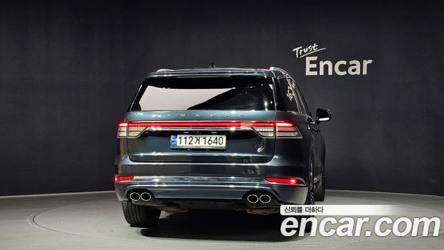 Lincoln Aviator 2-го поколения 3.0 Black Label AWD - фото 3