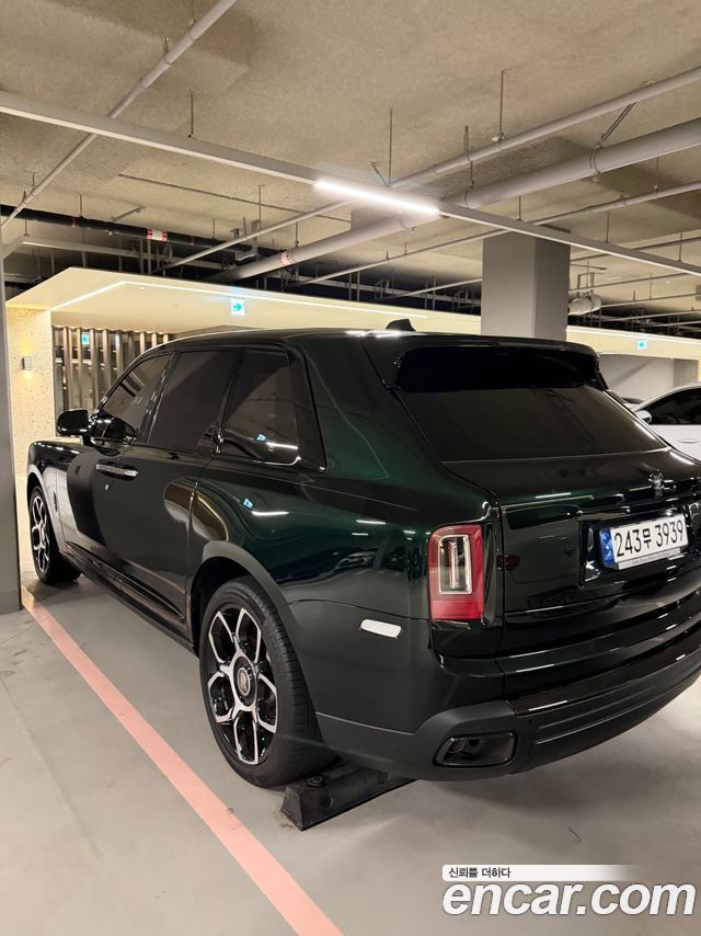 Rolls-Royce Cullinan 6.7 V12 Black Badge - фото 4