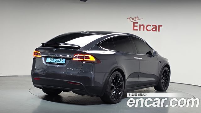Tesla Model X Long Range - фото 1