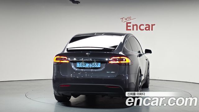 Tesla Model X Long Range - фото 3