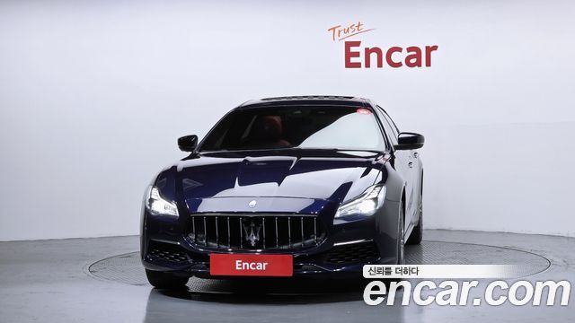 Maserati Quattroporte 3.0 Diesel Granlusso - фото 2
