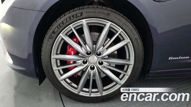 Maserati Quattroporte 3.0 Diesel Granlusso - фото 4