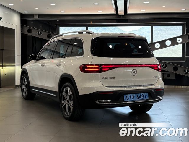 Mercedes-Benz EQB X243 EQB300 4MATIC Progressive - фото 4