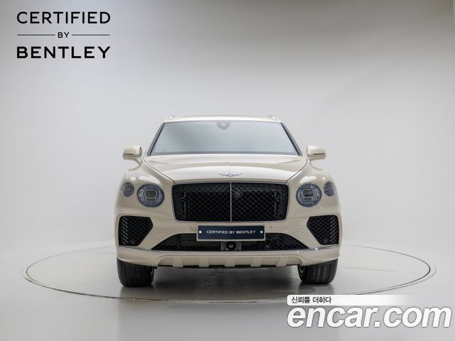 Bentley Bentayga 4.0 V8 Base - фото 1