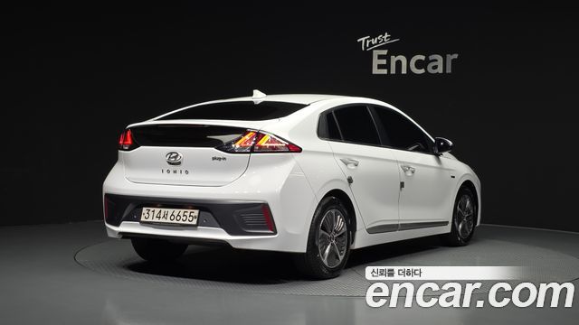 Hyundai Ioniq Новый, гибрид 1.6 Plug-in HEV Q - фото 1