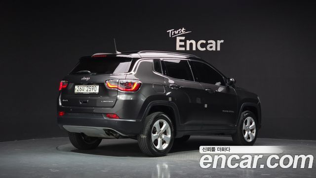 Jeep Compass 2-го поколения 2.4 Limitied AWD - фото 1