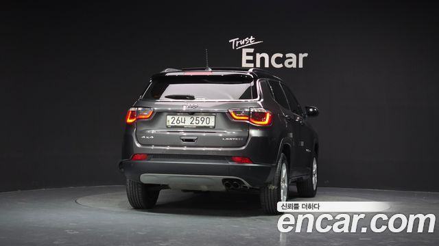 Jeep Compass 2-го поколения 2.4 Limitied AWD - фото 3