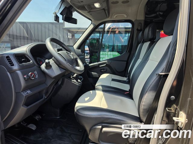 Renault Samsung Master 2.3 15-Seater - фото 4