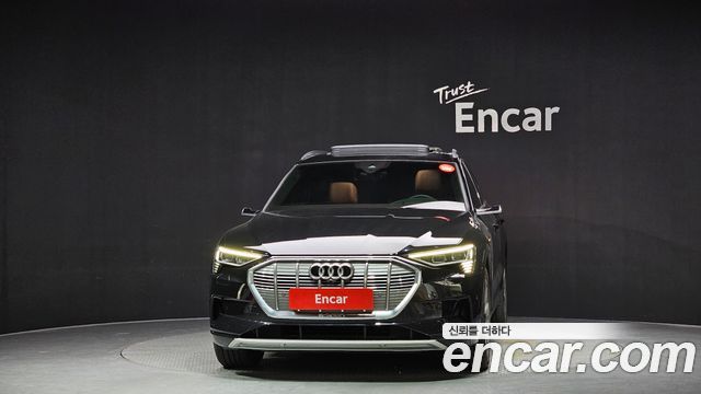 Audi e-tron 55 Quattro - фото 2