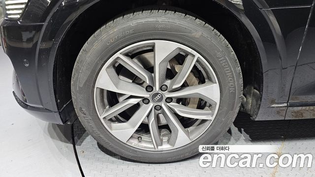 Audi e-tron 55 Quattro - фото 4