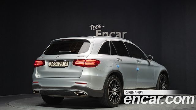 Mercedes-Benz GLC-Class X253 GLC300 4MATIC AMG Line - фото 1