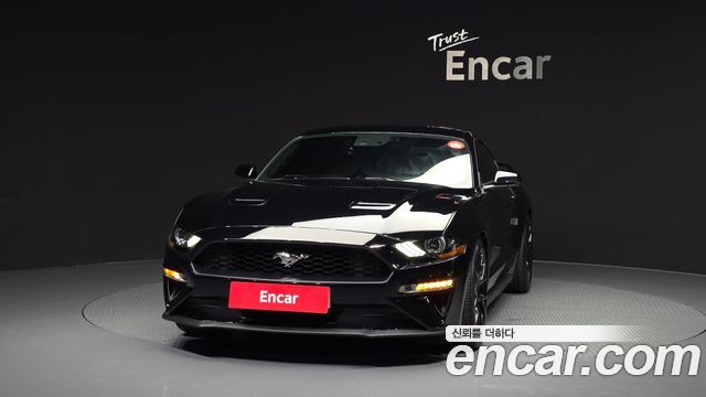 Ford Mustang Coupe - фото 2