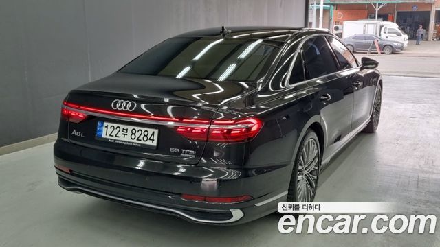 Audi A8 D5 55 TFSI Quattro Premium LWB - фото 1