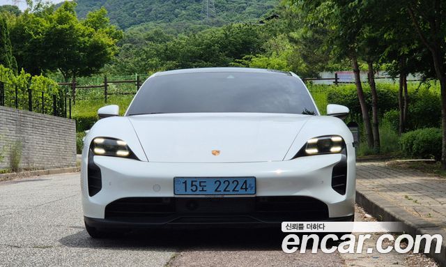 Porsche Taycan 4S - фото 2