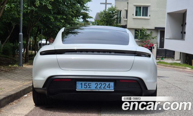 Porsche Taycan 4S - фото 3