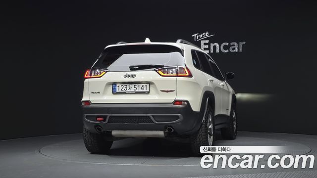 Jeep Cherokee KL 3.2 Trailhawk AWD - фото 3