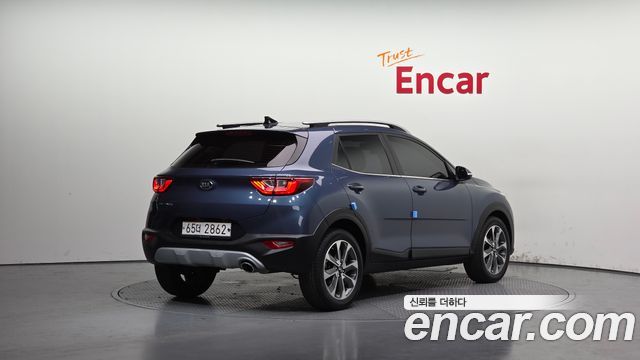 Kia Stonic 1.4 Trendy - фото 1