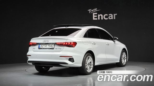 Audi A3 40 TFSI - фото 1