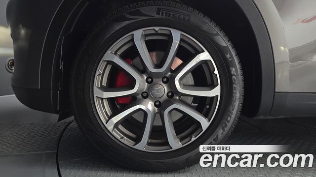 Maserati Levante 3.0 AWD Premium - фото 3