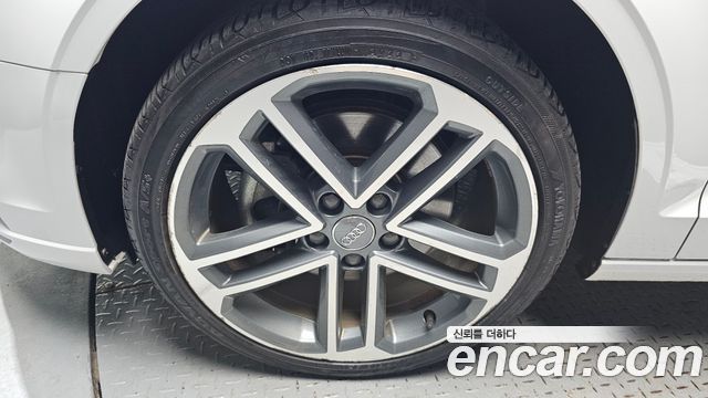 Audi A3 40 TFSI 8V - фото 4