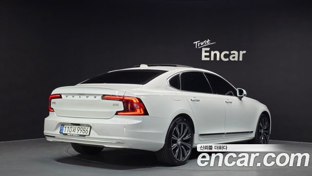 Volvo S90 B5 Ultimate Bright - фото 1