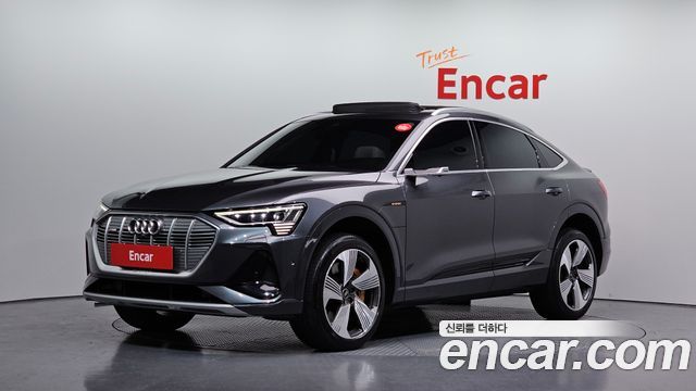 Audi e-tron 55 Quattro Sportback - фото 0