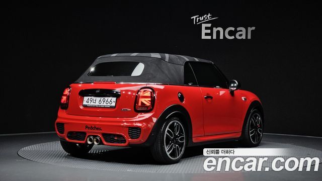Mini Cooper Convertible JCW 3rd - фото 1
