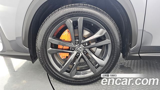 Lexus NX 2-го поколения Premium - фото 4