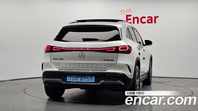 Mercedes-Benz EQA H243 EQA250 AMG Package Plus - фото 3