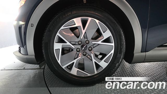 Genesis GV60 Standard - фото 4