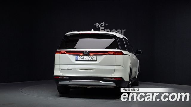 Kia Carnival 4-го поколения 9-Seater Signature - фото 3
