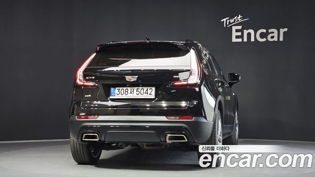Cadillac XT4 2.0 Sport AWD - фото 3